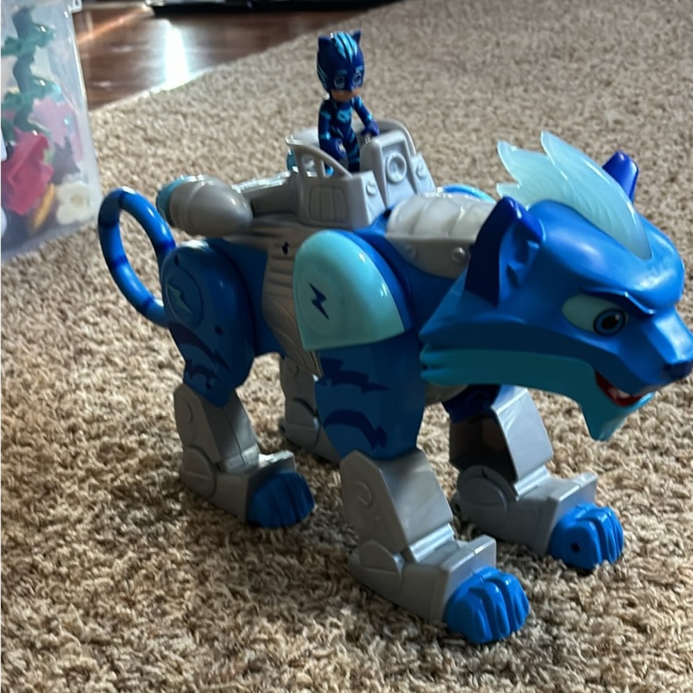 PJ Masks Animal Power Charge and Roar Power Cat